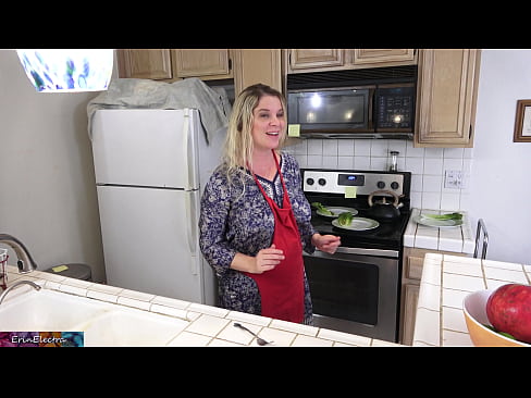 ❤️ Madrastra ordeñándole en la cocina antes de su cita ❤️❌ Video de porno de calidad en es.xxxdeutschepornos.ru ❌️